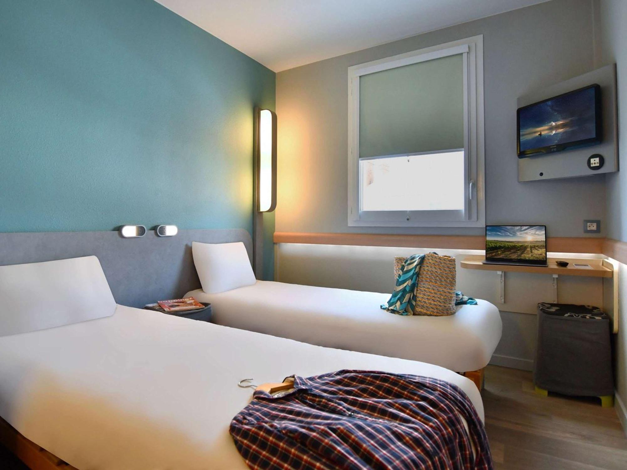 Ibis Budget Cholet Centre Esterno foto