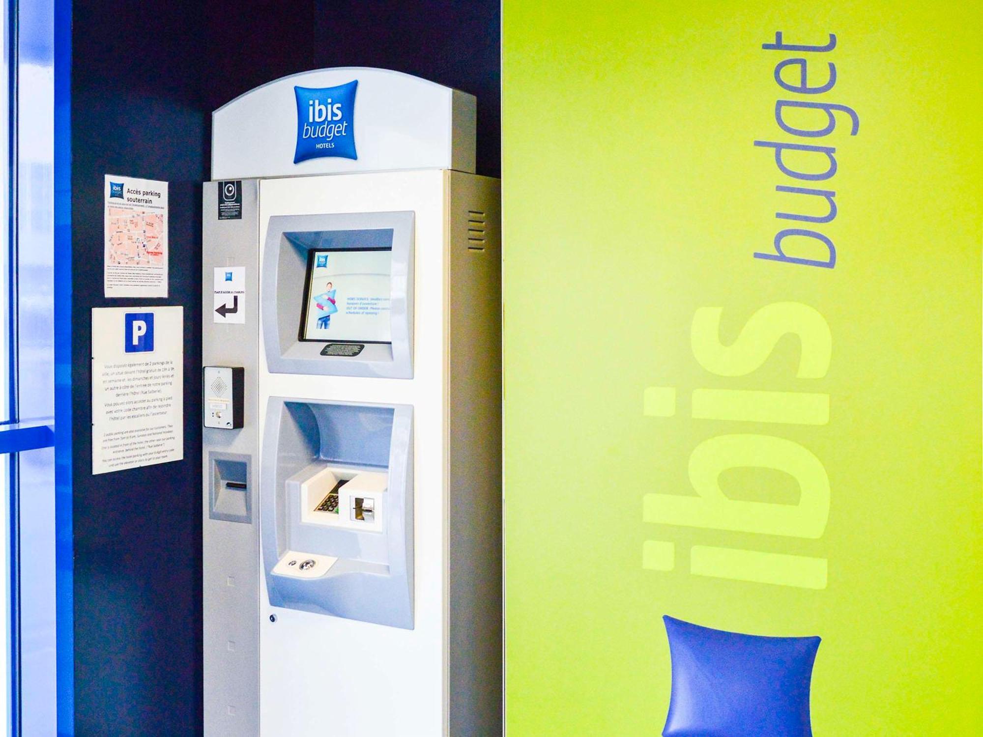 Ibis Budget Cholet Centre Esterno foto